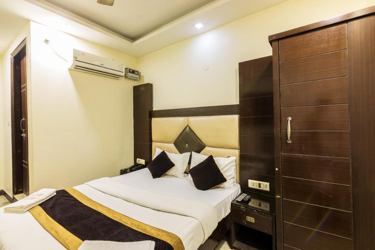 Hotel Grand Shyam- In Front Of New Delhi Railway Station-Couple Friendly Nova Deli Exterior foto