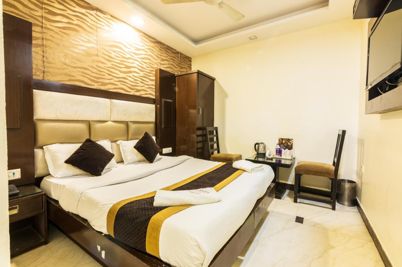 Hotel Grand Shyam- In Front Of New Delhi Railway Station-Couple Friendly Nova Deli Exterior foto